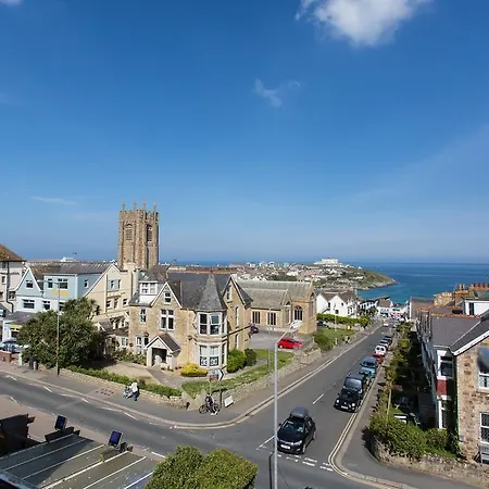 The Glendeveor 3* New Quay