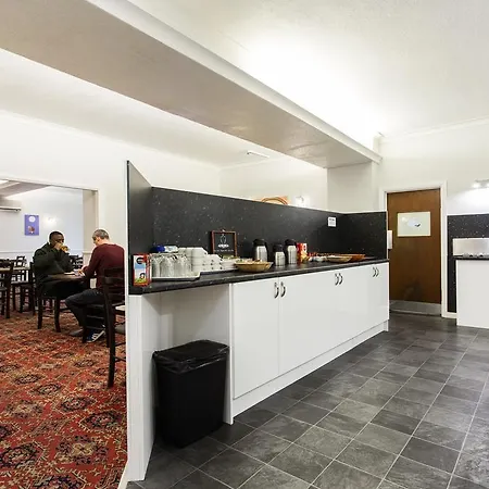 The Glendeveor 3*